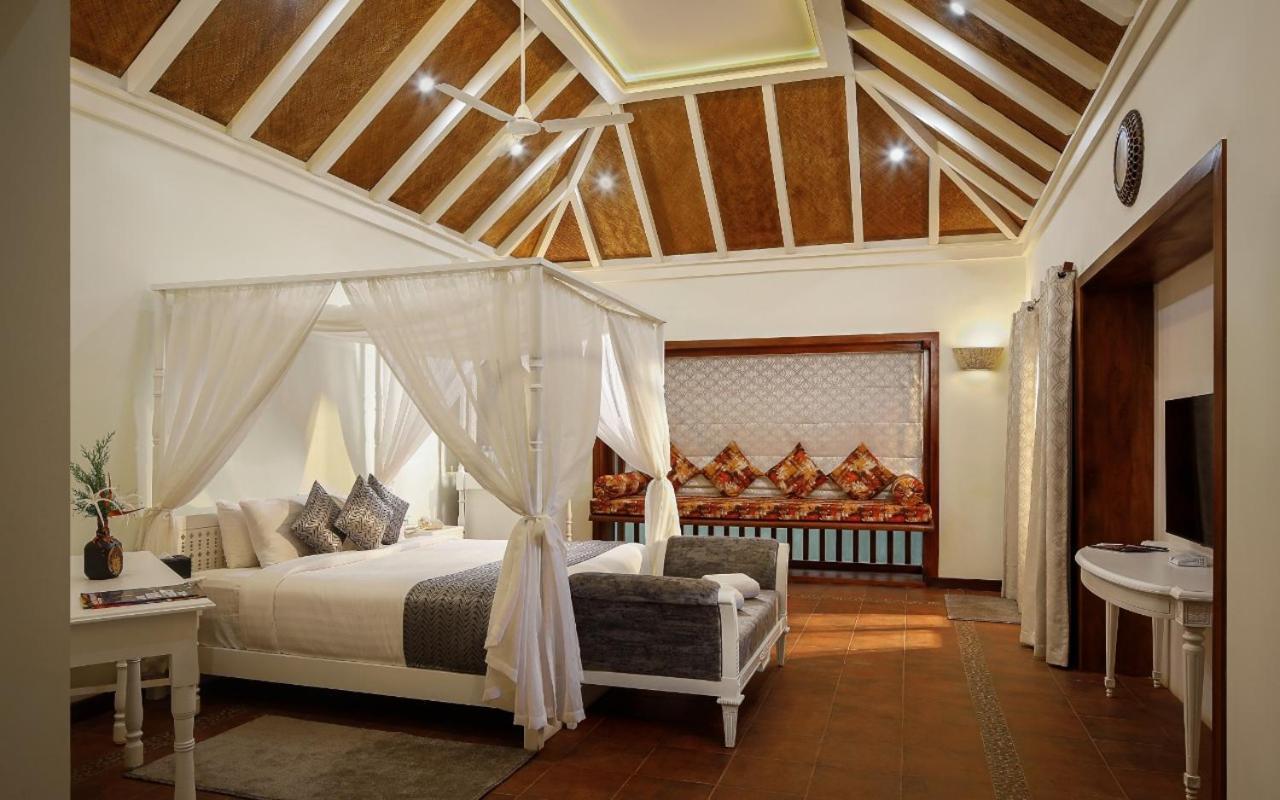 ไวลด์ แพลเน็ต Hotel Devala ภายนอก รูปภาพ