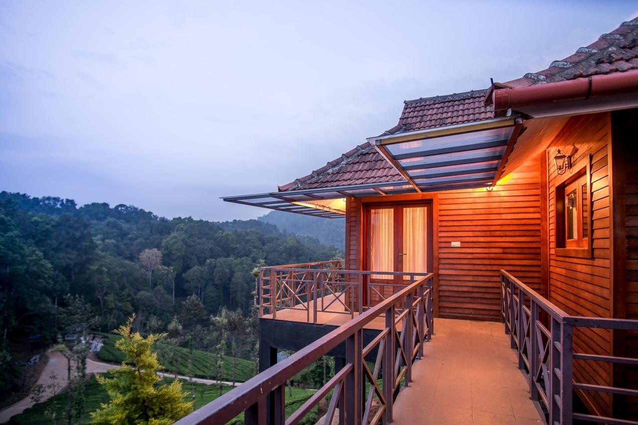 ไวลด์ แพลเน็ต Hotel Devala ภายนอก รูปภาพ